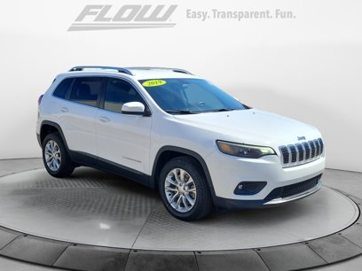 Used 2019 Jeep Cherokee Latitude w/ Popular Appearance Group