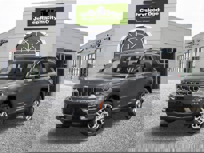 New 2025 Jeep Grand Cherokee Laredo X w/ Luxury Tech Group I