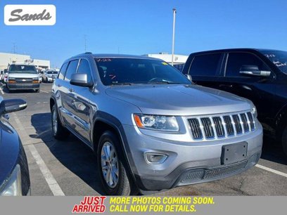 Used 2014 Jeep Grand Cherokee Laredo w/ 18" Wheel & 8.4" Radio Group