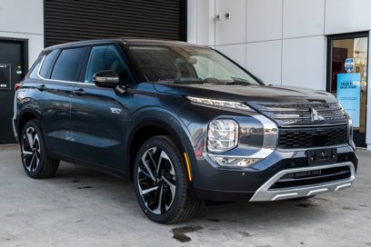 New 2025 Mitsubishi Outlander SE