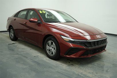New 2025 Hyundai Elantra SE