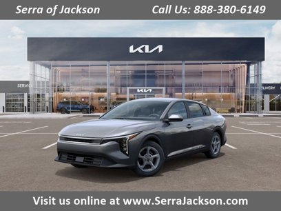 New 2025 Kia K4 LXS
