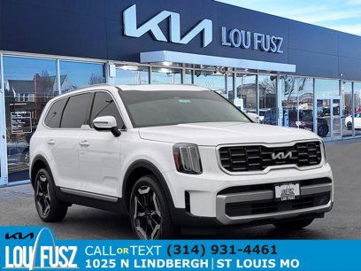 Used 2023 Kia Telluride S w/ S Sunroof Package