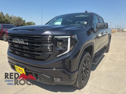 New 2026 GMC Sierra 1500 Elevation w/ LPO, Elevation Black Package