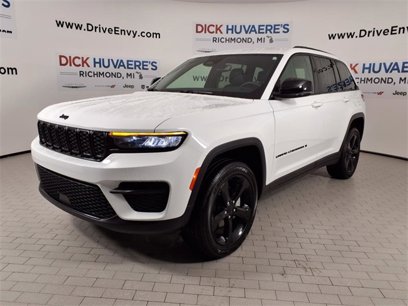 Used 2023 Jeep Grand Cherokee Altitude