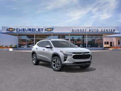 New 2025 Chevrolet Trax LT w/ Driver Confidence Package