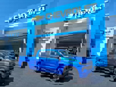 New 2025 Chevrolet Silverado 1500 RST w/ Dark Appearance Package
