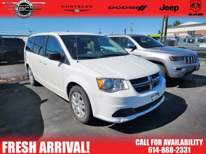 Used 2018 Dodge Grand Caravan SE w/ UConnect Hands-Free Group