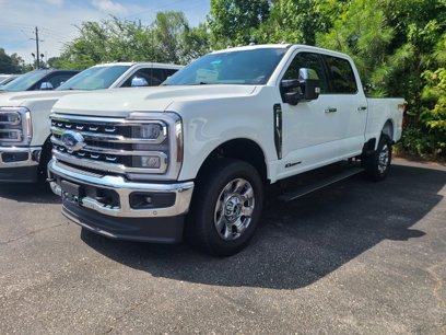 New 2025 Ford F250 Lariat w/ Lariat Ultimate Package