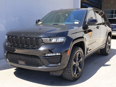Used 2024 Jeep Grand Cherokee Limited w/ Black Appearance Package