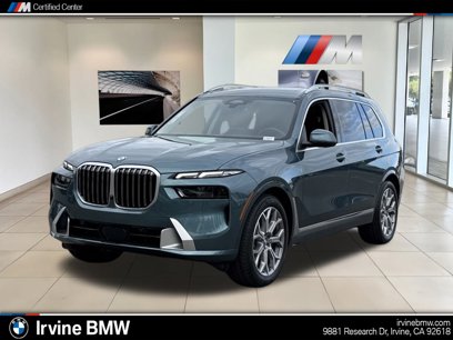 New 2025 BMW X7 xDrive40i w/ Premium Package