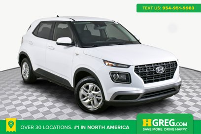 Used 2022 Hyundai Venue SE w/ Cargo Package