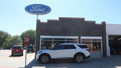 New 2025 Ford Explorer Platinum w/ Ultimate Package