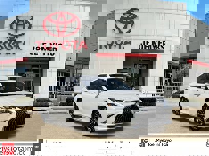 Used 2022 Lexus ES 350 w/ Premium Package