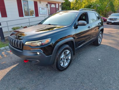 Used 2019 Jeep Cherokee Trailhawk w/ Comfort/Convenience Group