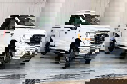 Certified 2022 Ford F150 XLT w/ Equipment Group 301A Mid