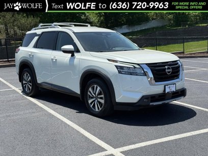 Used 2023 Nissan Pathfinder SL