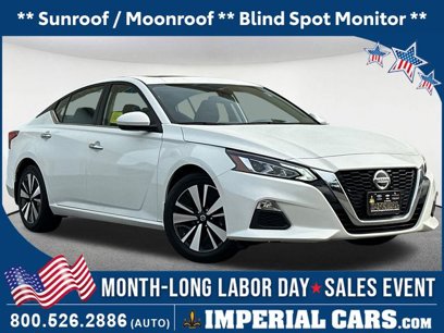 Used 2022 Nissan Altima 2.5 SV w/ SV Premium Package