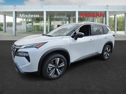 New 2025 Nissan Rogue SL w/ Tech Package