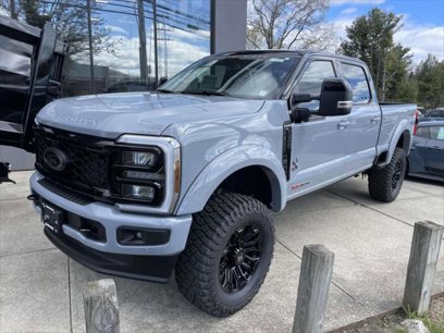 New 2025 Ford F250 Lariat w/ Lariat Ultimate Package