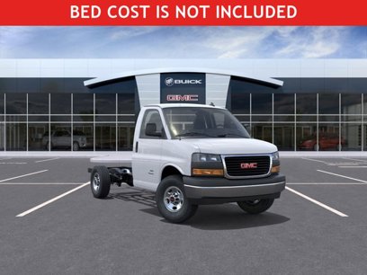 New 2025 GMC Savana 3500 w/ Power Convenience Package
