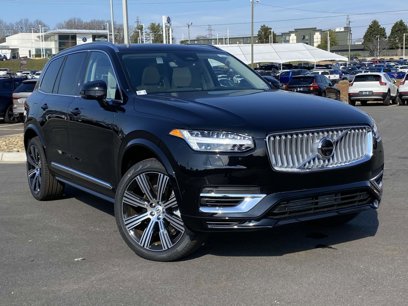 New 2025 Volvo XC90 T8 Plus w/ Protection Package Premier