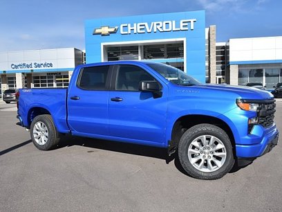 New 2025 Chevrolet Silverado 1500 Custom w/ LPO, Dark Essentials Package