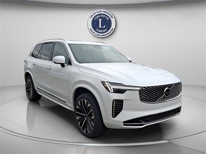 New 2025 Volvo XC90 T8 Plus w/ Protection Package Premier
