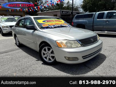 Used 2000 Toyota Avalon XLS