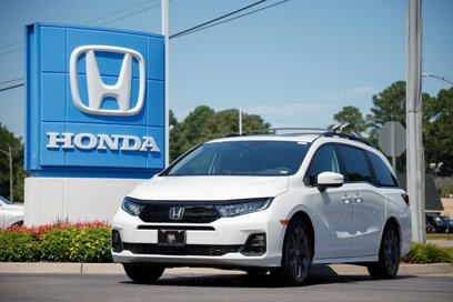 New 2025 Honda Odyssey Touring