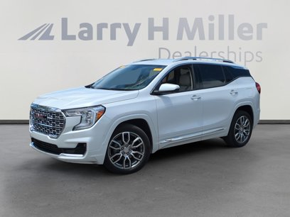 Used 2022 GMC Terrain Denali w/ Denali Premium Package