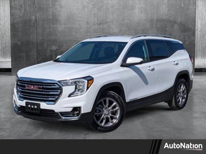 Used 2024 GMC Terrain SLT