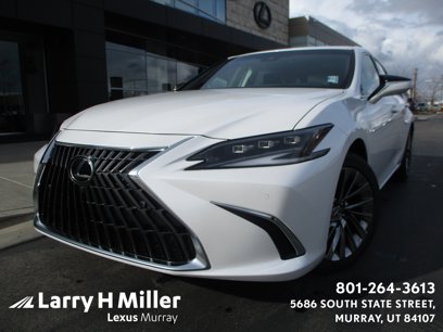 New 2025 Lexus ES 300h w/ Luxury Package