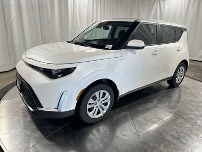 New 2025 Kia Soul LX