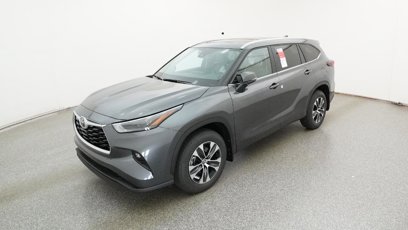 New 2025 Toyota Highlander XLE
