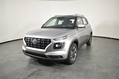 New 2025 Hyundai Venue SEL