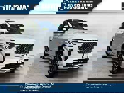 New 2026 Volvo XC90 B6 Plus