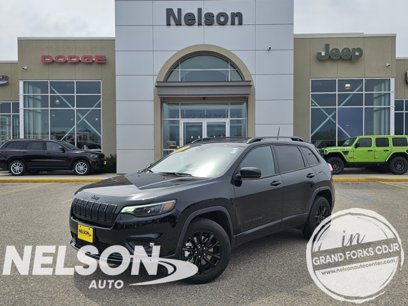 Used 2023 Jeep Cherokee Altitude Lux w/ Lux Elite Package