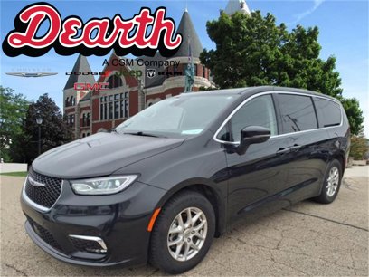 Used 2023 Chrysler Pacifica Touring-L