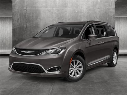 Used 2018 Chrysler Pacifica Touring Plus w/ Tire & Wheel Group