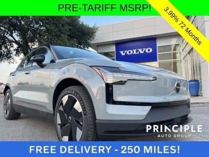 New 2025 Volvo EX30 Plus w/ Climate Package