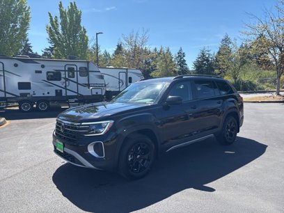 New 2025 Volkswagen Atlas Peak Edition SE