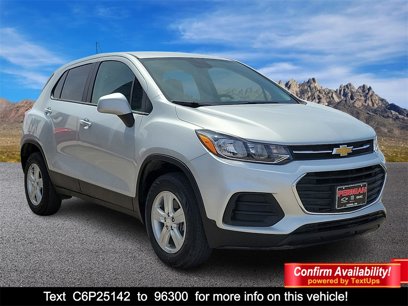 Used 2022 Chevrolet Trax LS w/ Tint and Cruise Package