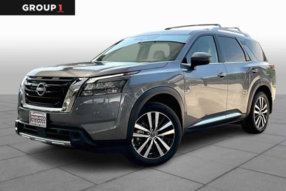 New 2025 Nissan Pathfinder Platinum