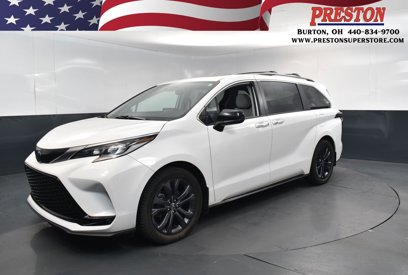 Used 2022 Toyota Sienna XSE