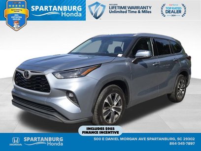 Used 2022 Toyota Highlander XLE