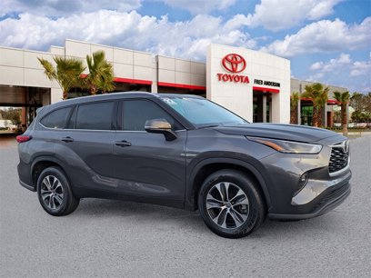 Used 2022 Toyota Highlander XLE