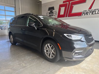 Used 2021 Chrysler Pacifica Touring-L