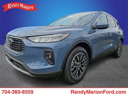 New 2025 Ford Escape SE