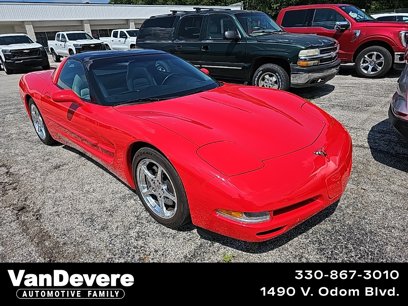 Used 2004 Chevrolet Corvette Coupe w/ Roof Package